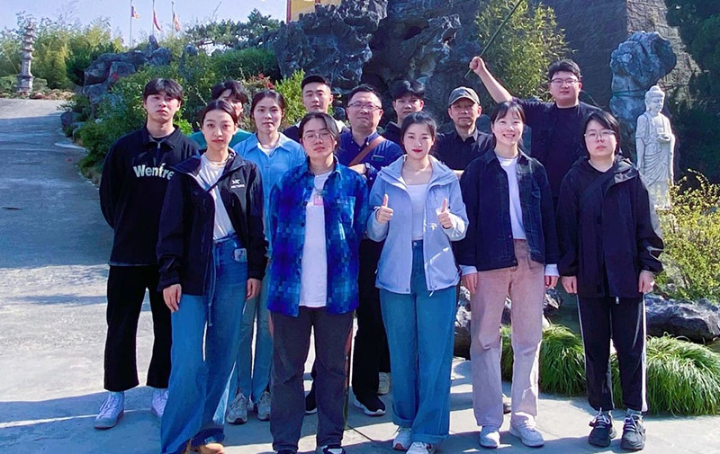 心旅(lv)三(san)月旾光(guang)行(xing)：踏旾(chun)禪步(bu)，舒醒身心(xin)之(zhi)旅